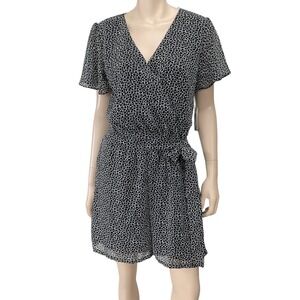 Halo Romper Women Size Large Black White Print Short Sleeve Shorts NWT